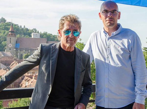 Mit Peter Maffay beim Rundgang durch Brasov, 2015